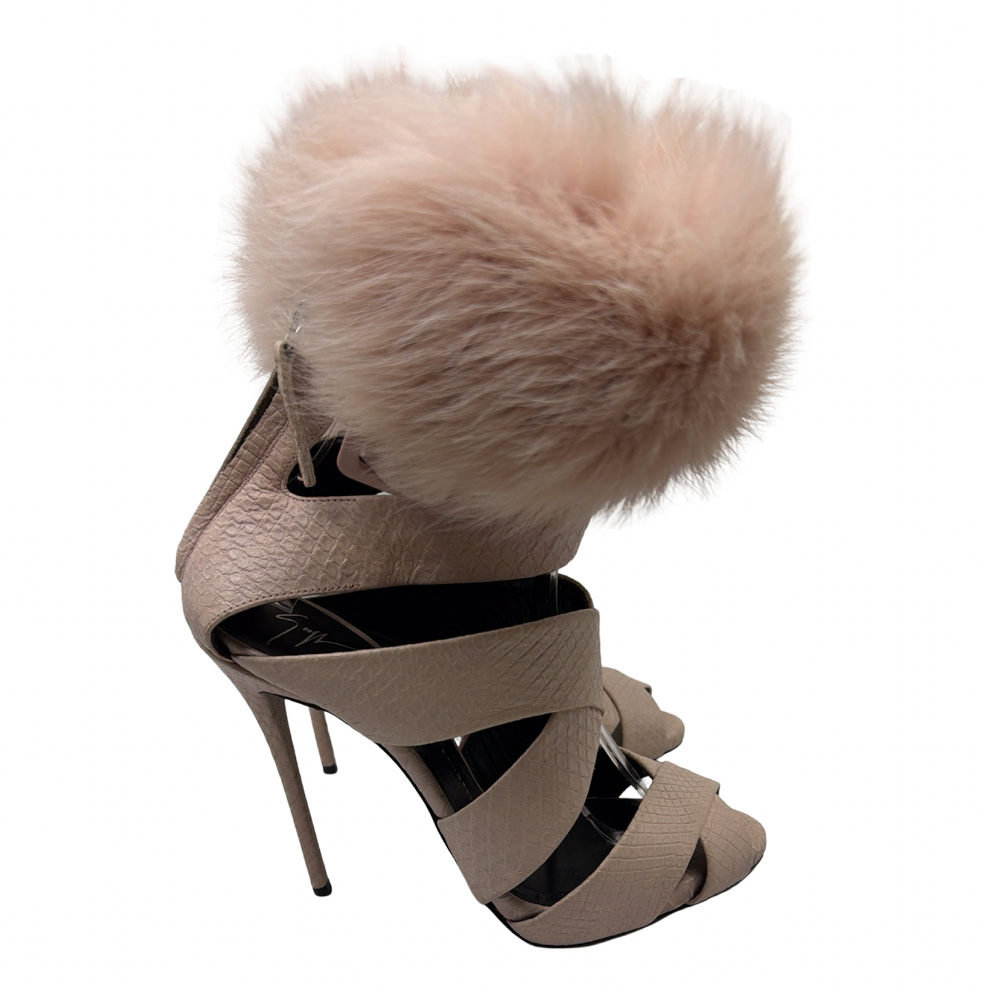 Giuseppe Zanotti sz 37.5
