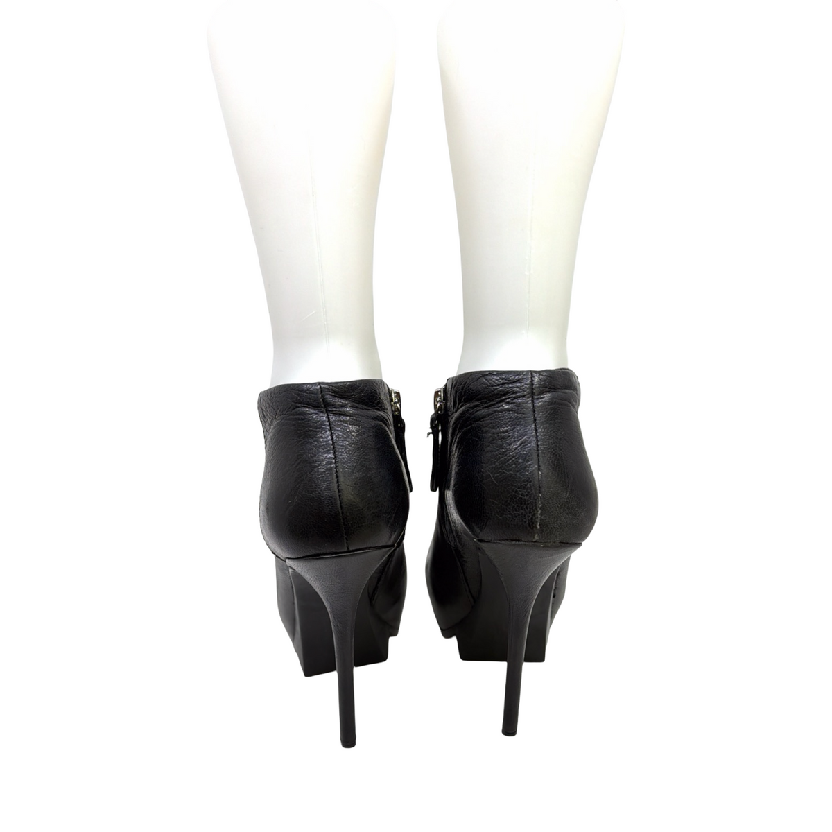Camilla Skovgaard sz 38