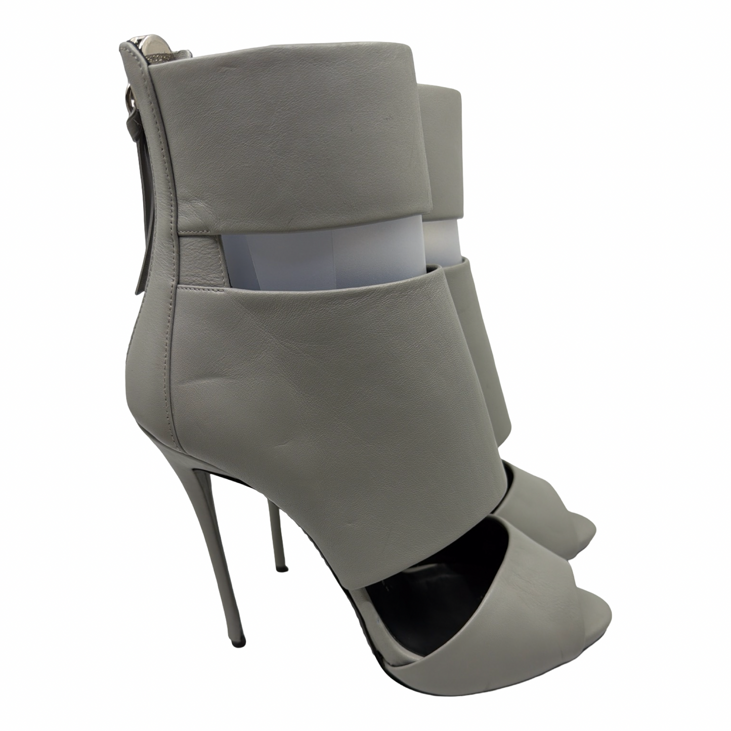 Giuseppe Zanotti sz 38.5