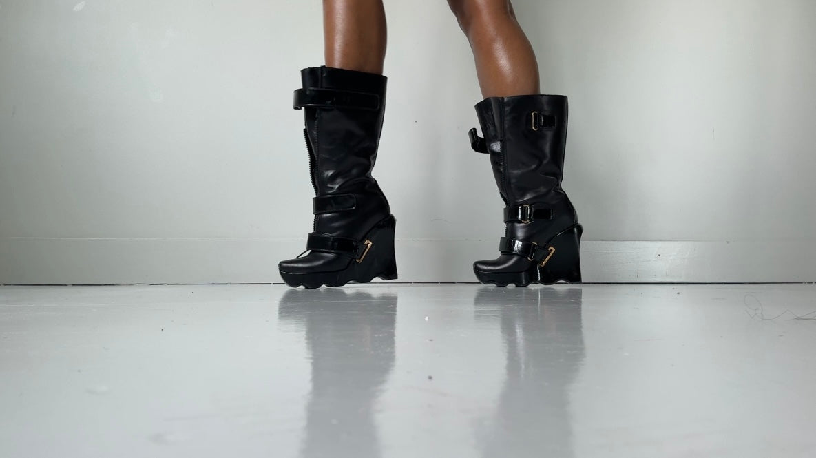 Louis Vuitton sz 36.5 & 37